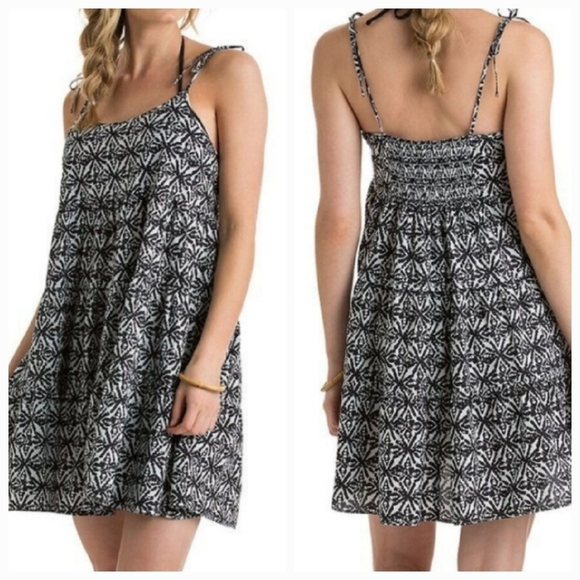 Vineyard Vines mini dress sz S women black white smocked back beach summer - Picture 2 of 11